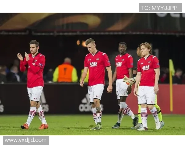 英超焦点战切尔西与阿森纳互交白卷争议判罚引发全场热议