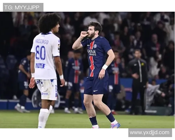 欧联杯激战：巴黎圣日耳曼绝杀本菲卡全场沸腾数据分析揭秘