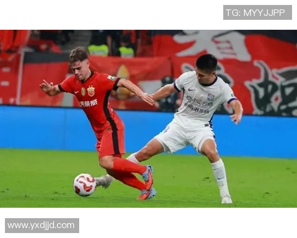 中超激战:AC米兰小胜曼联红牌争议引发全场热议与十大精彩进球回顾 中超激战:AC米兰小胜曼联红牌争议引发全场热议与十大精彩进球回顾