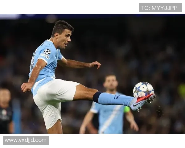 意甲焦点战曼城与里昂激战成平局战术解析引发全场热议 意甲焦点战曼城与里昂激战成平局战术解析引发全场热议