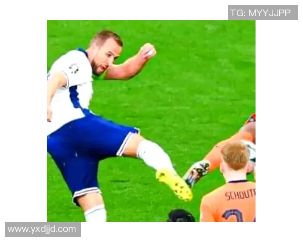 国王杯激战多特蒙德与切尔西平局争议判罚引发全场热议 国王杯激战多特蒙德与切尔西平局争议判罚引发全场热议