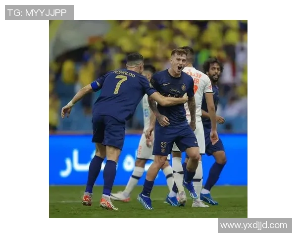 意甲焦点战里昂绝杀巴萨补时进球引发争议判罚全场沸腾